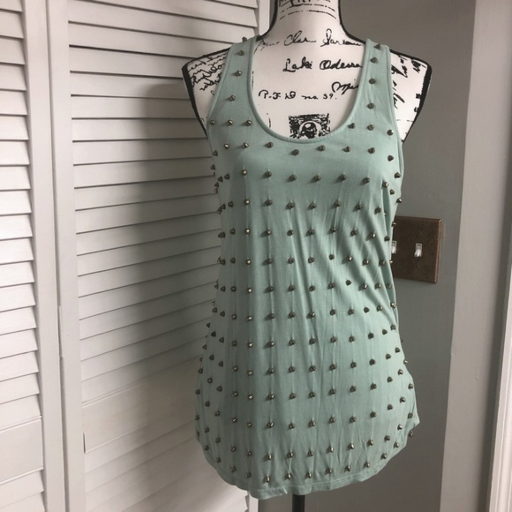 Forever 21 Light Green Embellished Tank Size M